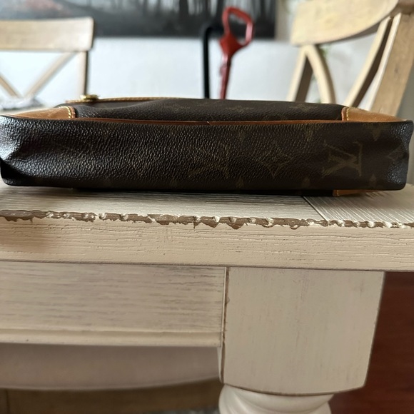 Louis Vuitton Marley. - Picture 5 of 6